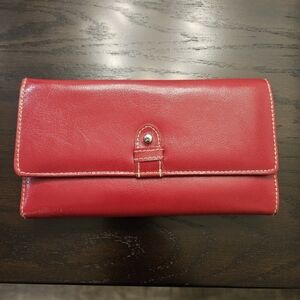 Buxton Vintage Women's Red Wallet